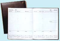 32Y Classic Large Desk Diary